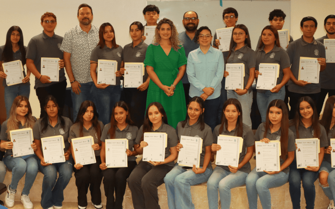 UPSIN entrega certificados del estándar EC0491 a alumnos de Ingeniería en Logística