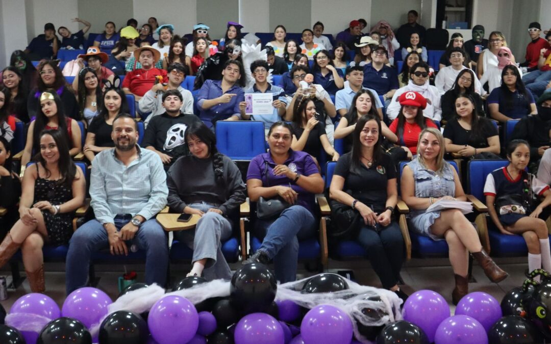 Concurso de Disfraces de Halloween 2025 en UPSIN