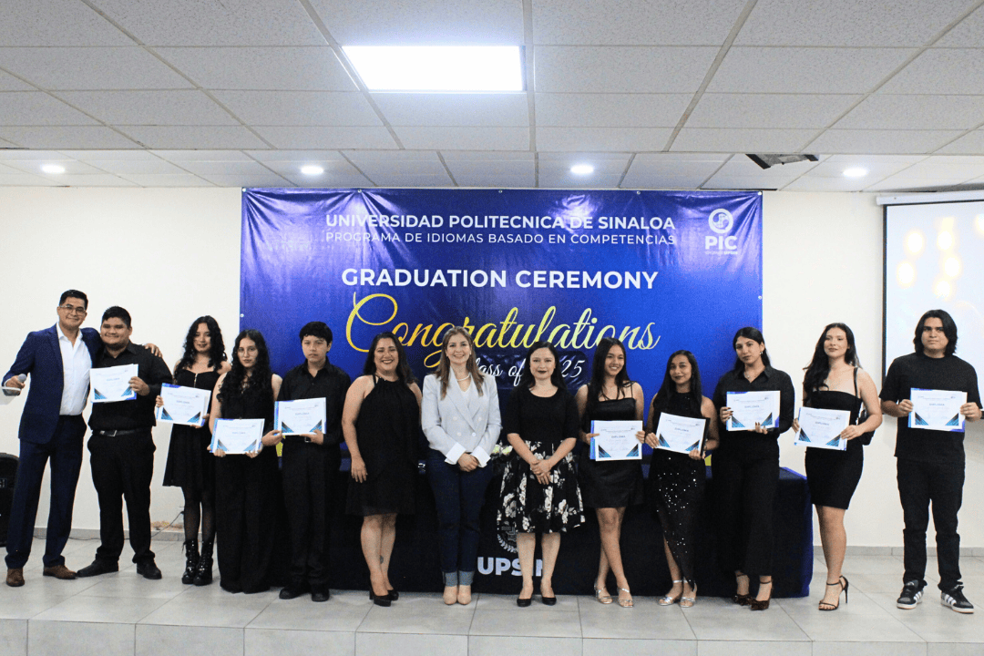 GRADUACIÓN PIC (17) FEMECI 2025 UPSIN ENTREGA DE RECONOCIMIENTOS