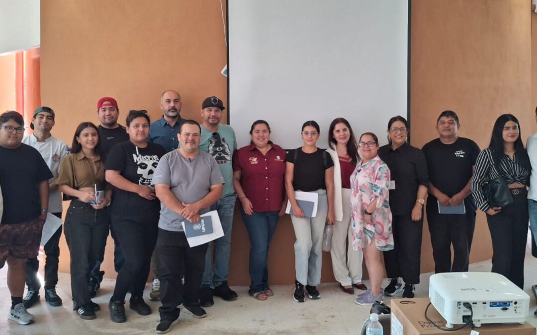 UPSIN fortalece la capacitación para MIPyMES con taller de costeo en Parque Central