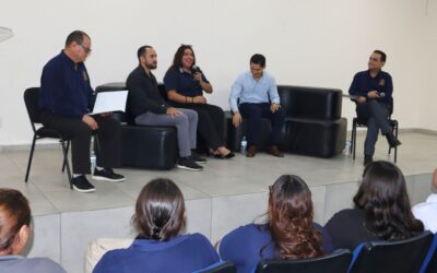 Panel de egresados comparte experiencias profesionales en el marco del Día del Logístico