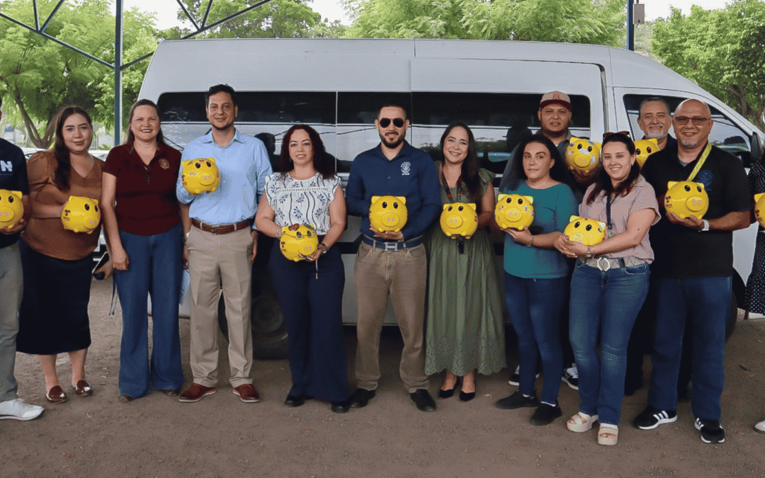 UPSIN entrega al Teletón más de 42 mil pesos reunidos por su comunidad universitaria